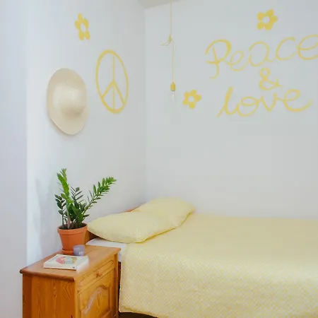 Apartment Lucka - Yellow Submarine B24.1 Warsaw