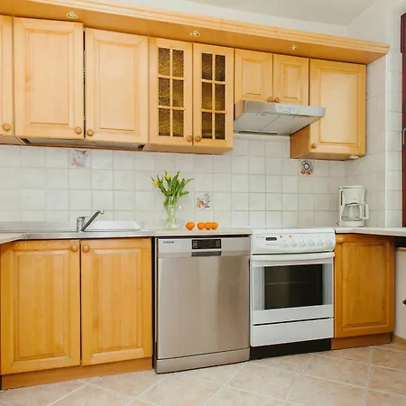 Apartment Lucka - Yellow Submarine B24.1 *