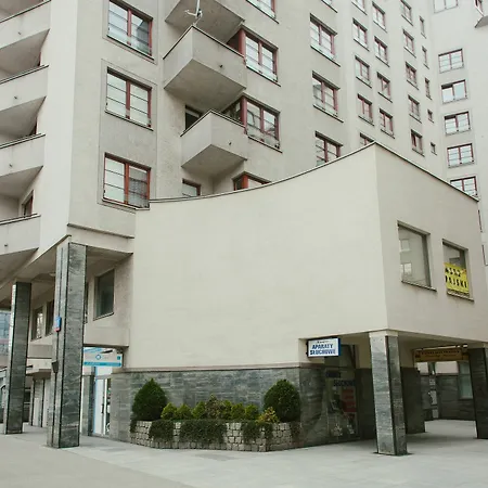 Lucka - Yellow Submarine B24.1 Apartment Warsaw